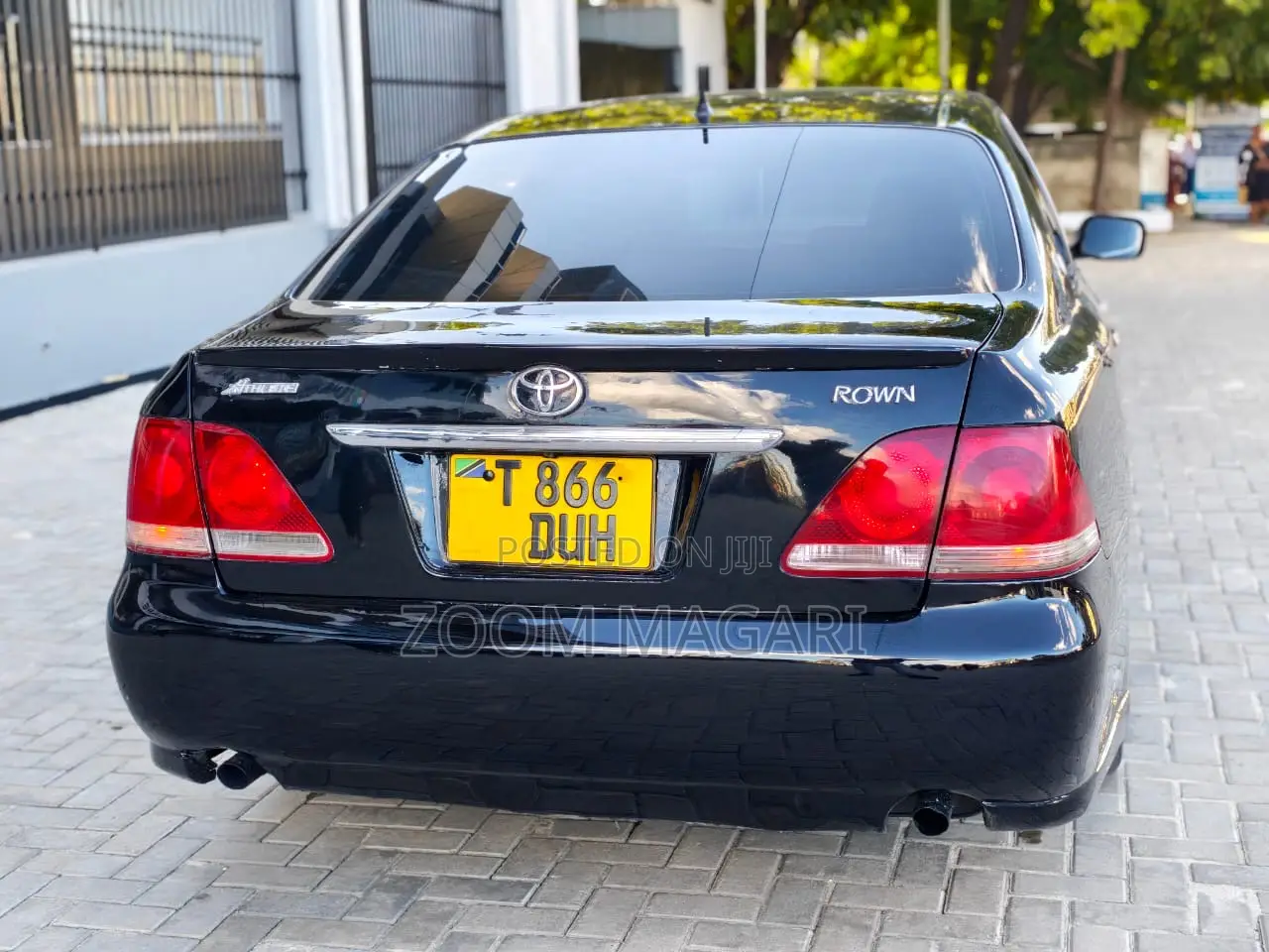 Toyota Crown 2004 Black