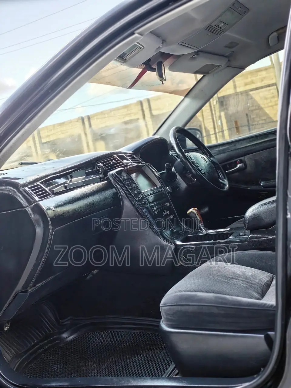 Toyota Crown 2004 Black