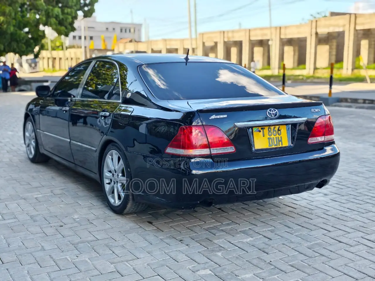 Toyota Crown 2004 Black