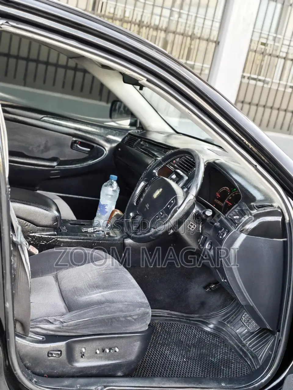 Toyota Crown 2004 Black