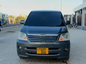 Toyota Noah 2003 Gray