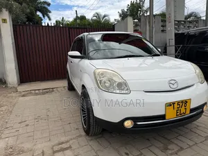 Mazda Verisa 2008 White