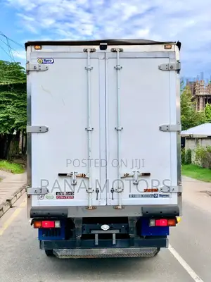 Mitsubishi Canter Refrigerator