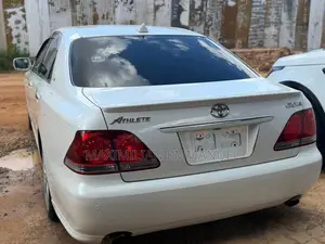 Toyota Crown 2009 White