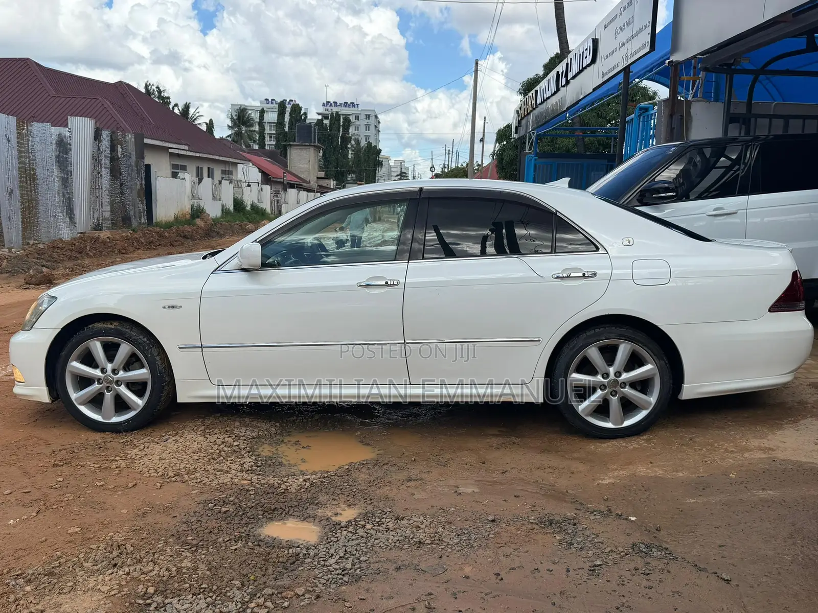 Toyota Crown 2009 White