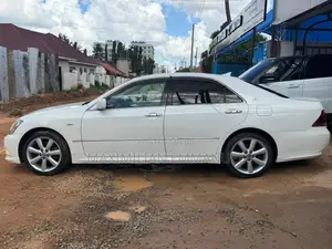 Toyota Crown 2009 White