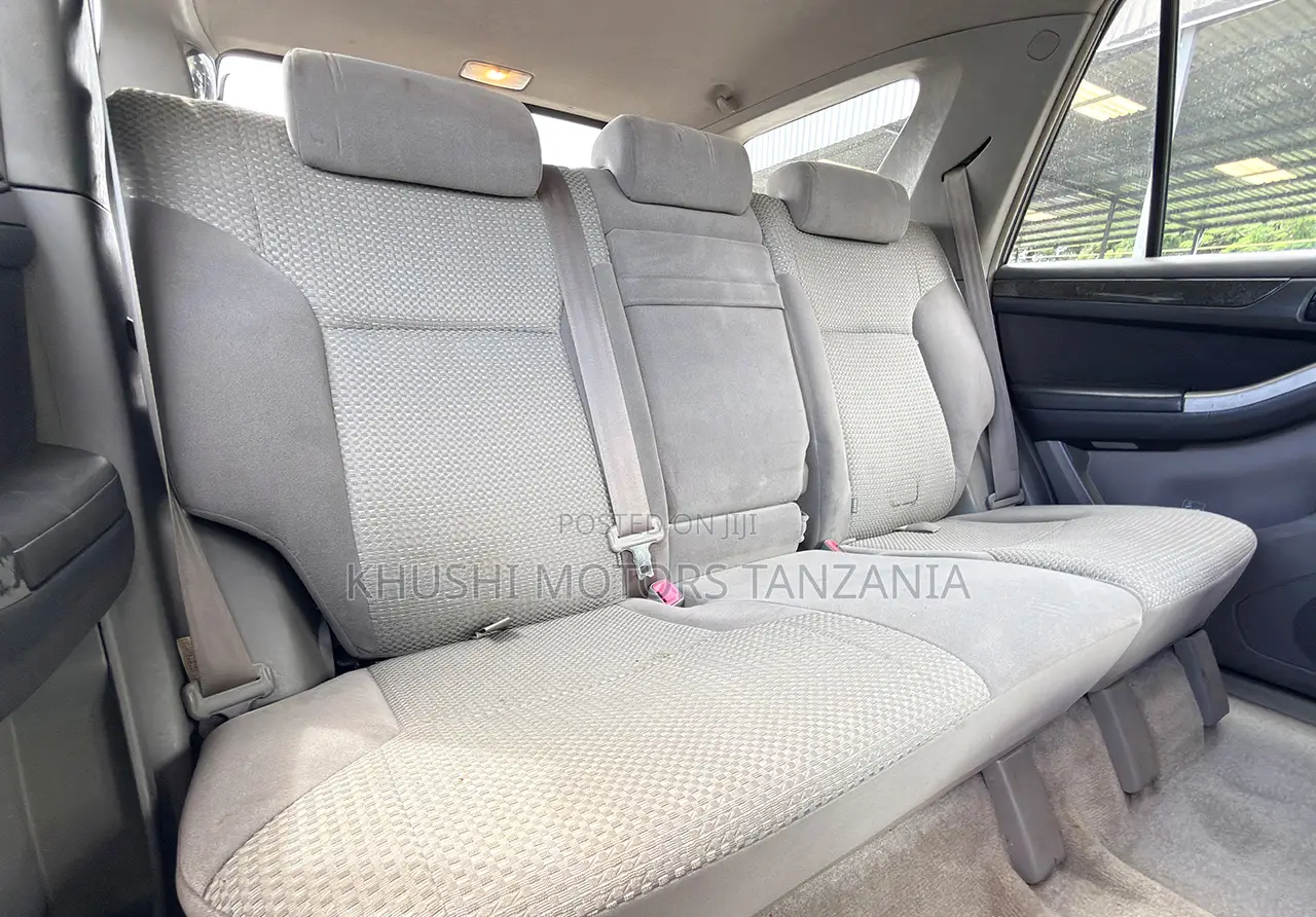 Toyota Hilux Surf 2004 Silver