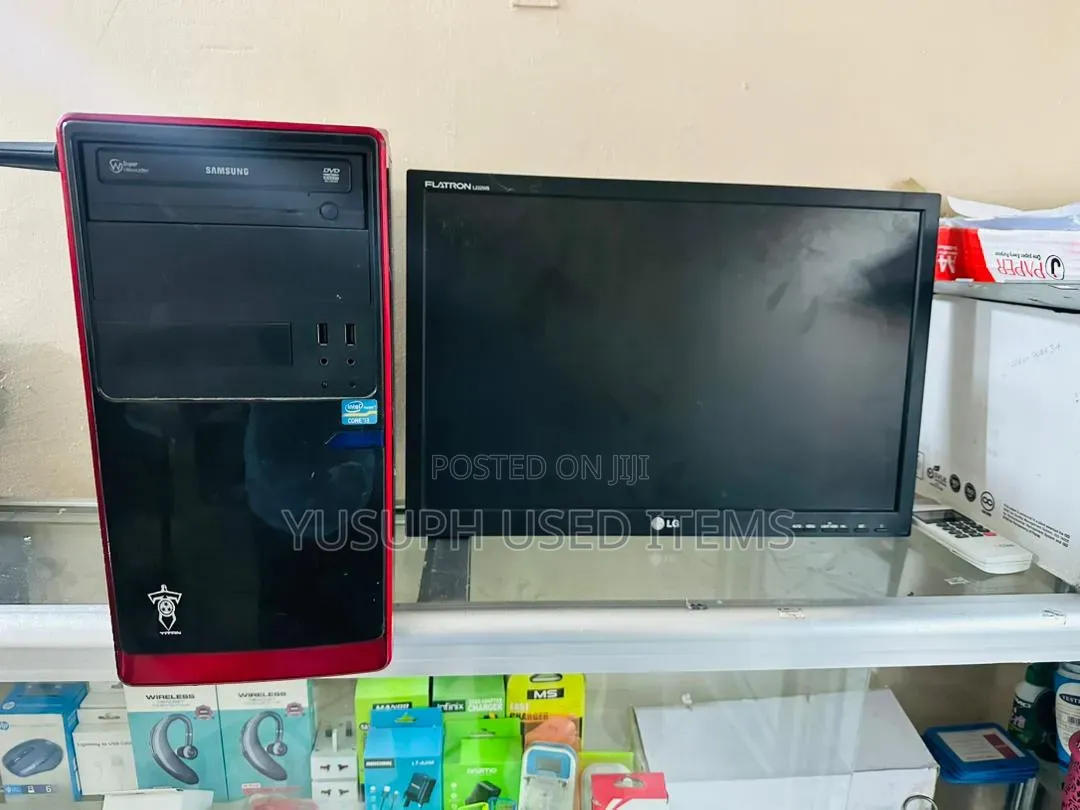 Desktop Computer Lenovo 4GB Intel Core i3 HDD 500GB