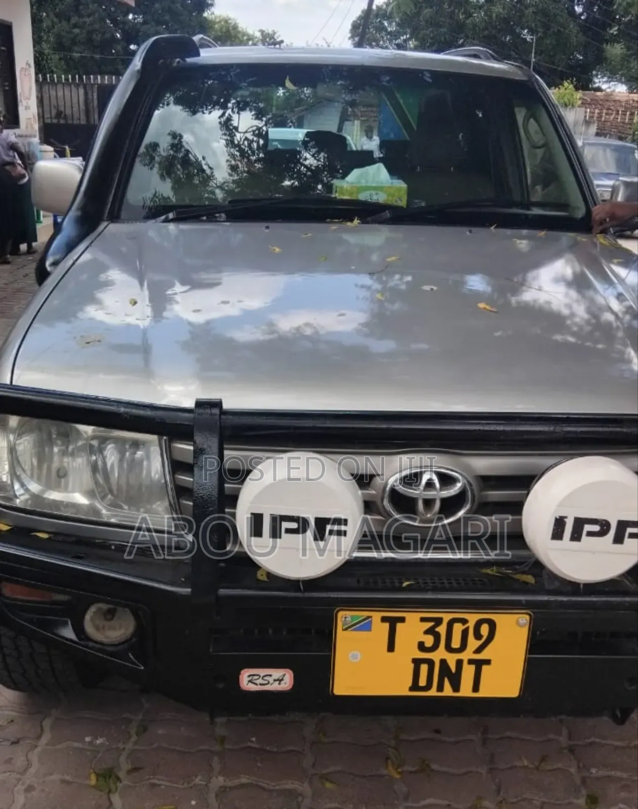 Toyota Land Cruiser HDJ 100 2002 Gray