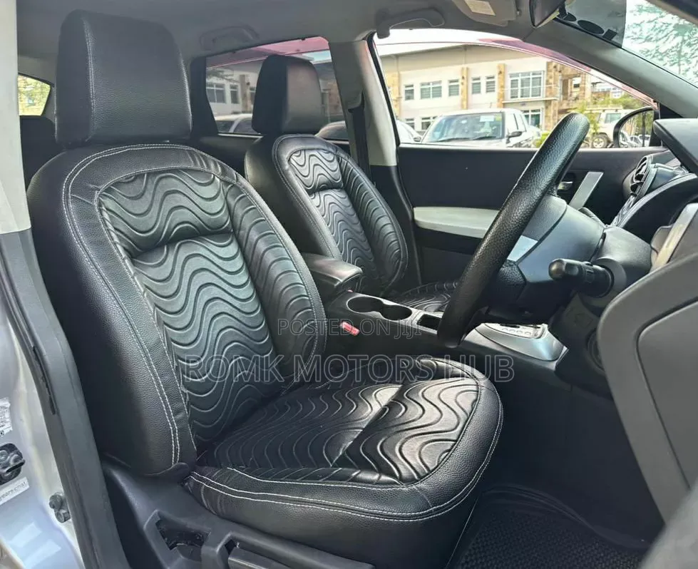 Nissan Dualis 2011 Gray