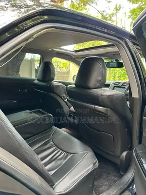 Toyota Crown 2010 Black