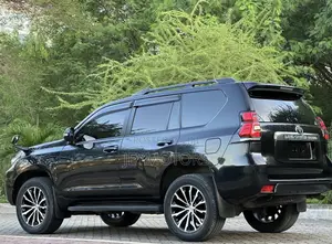 Toyota Land Cruiser Prado 2019 Black