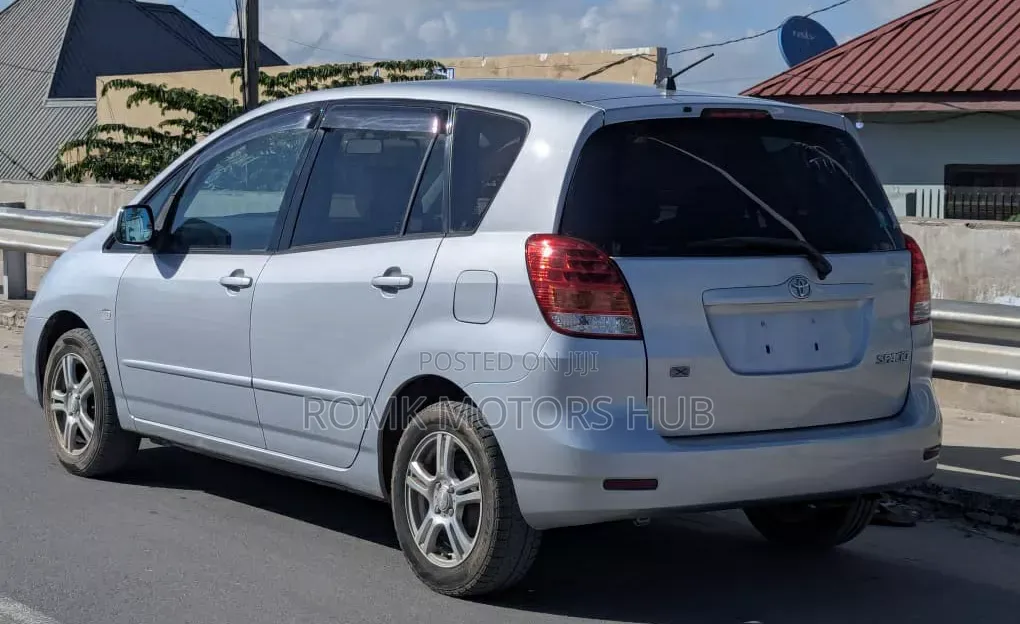 Toyota Corolla Spacio 2003 Silver