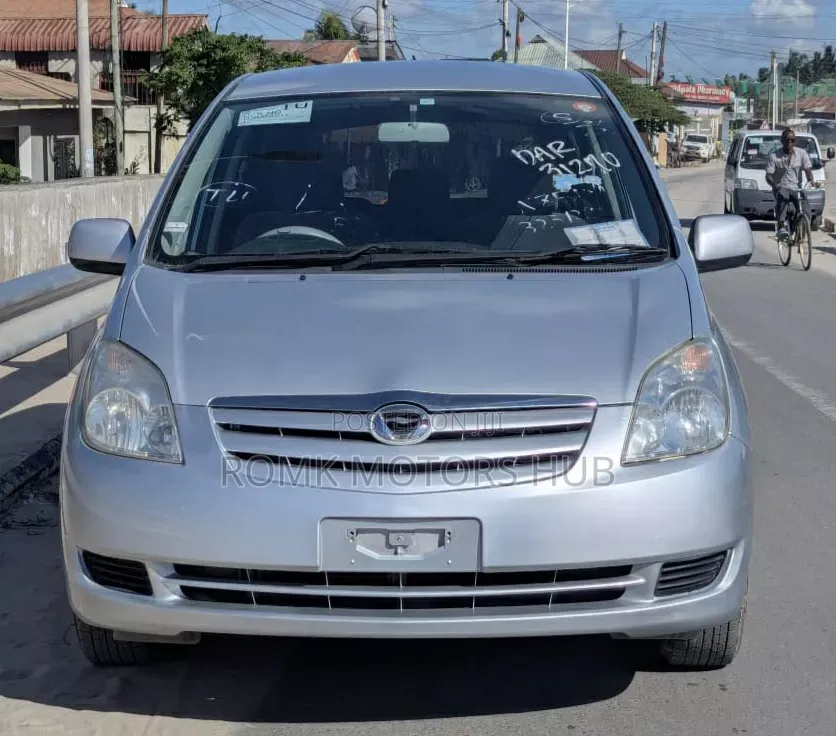 Toyota Corolla Spacio 2003 Silver