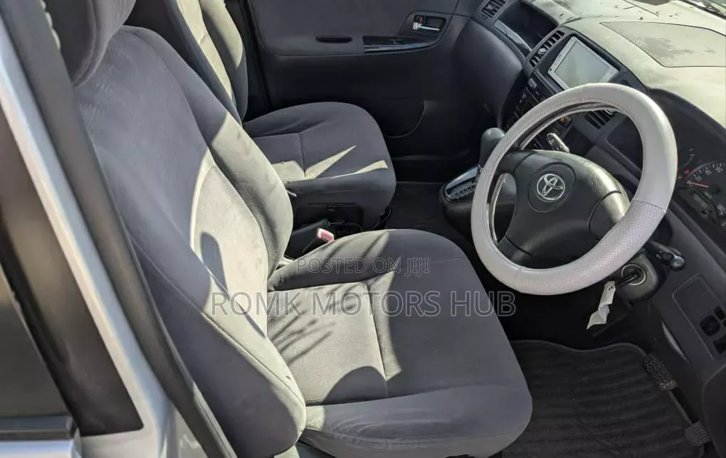 Toyota Corolla Spacio 2003 Silver
