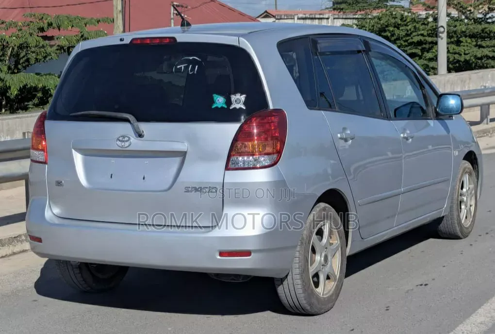 Toyota Corolla Spacio 2003 Silver