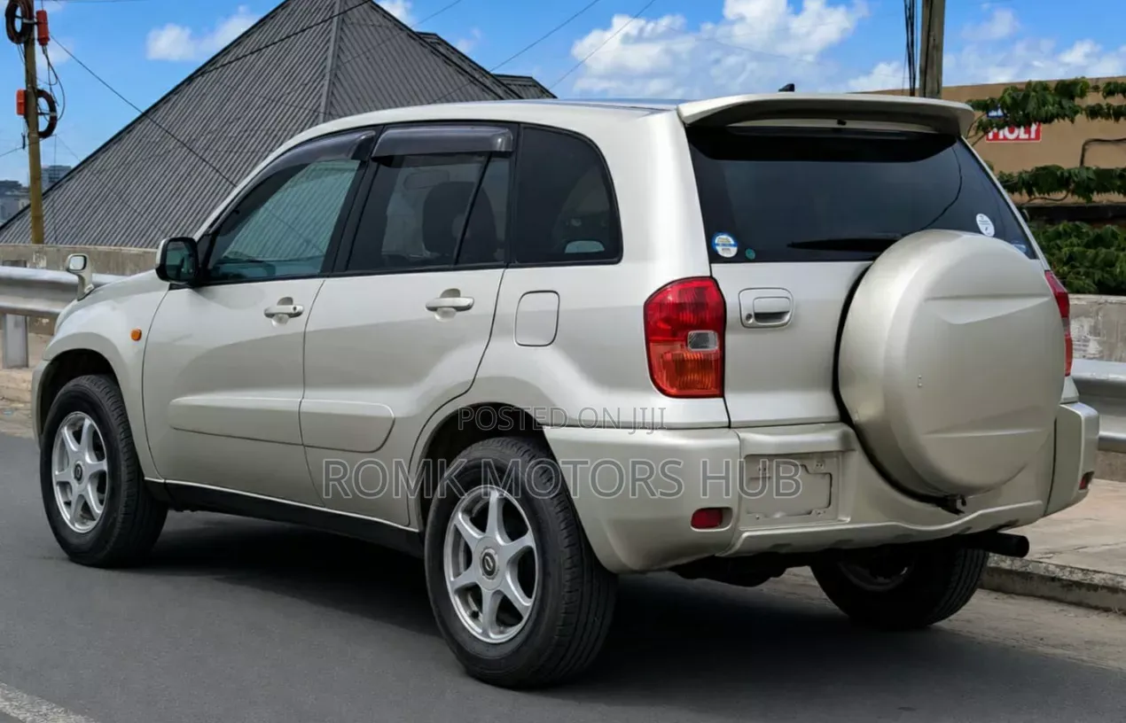 Toyota RAV4 Automatic 2003 Silver