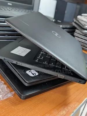 Laptop Dell Latitude 3490 4GB Intel Core i3 HDD 500GB