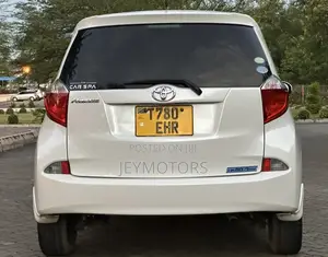 Toyota Ractis 2012 White