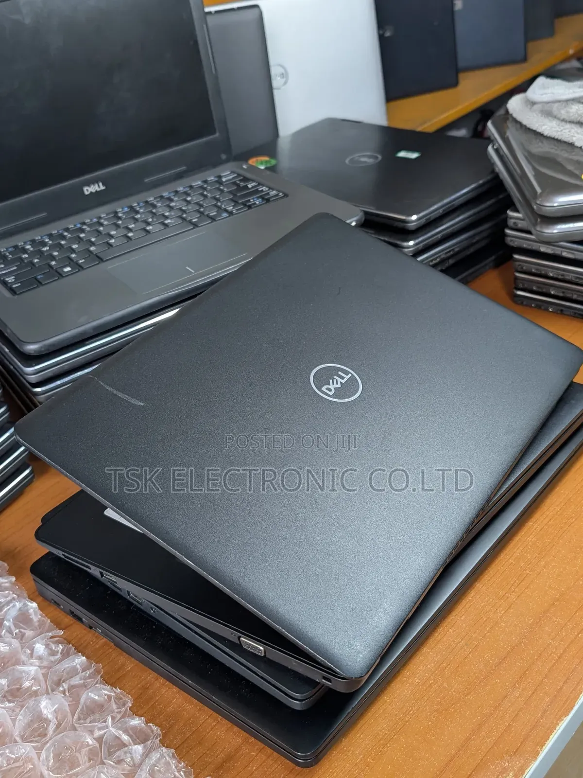 Laptop Dell Latitude 3490 4GB Intel Core i3 HDD 500GB