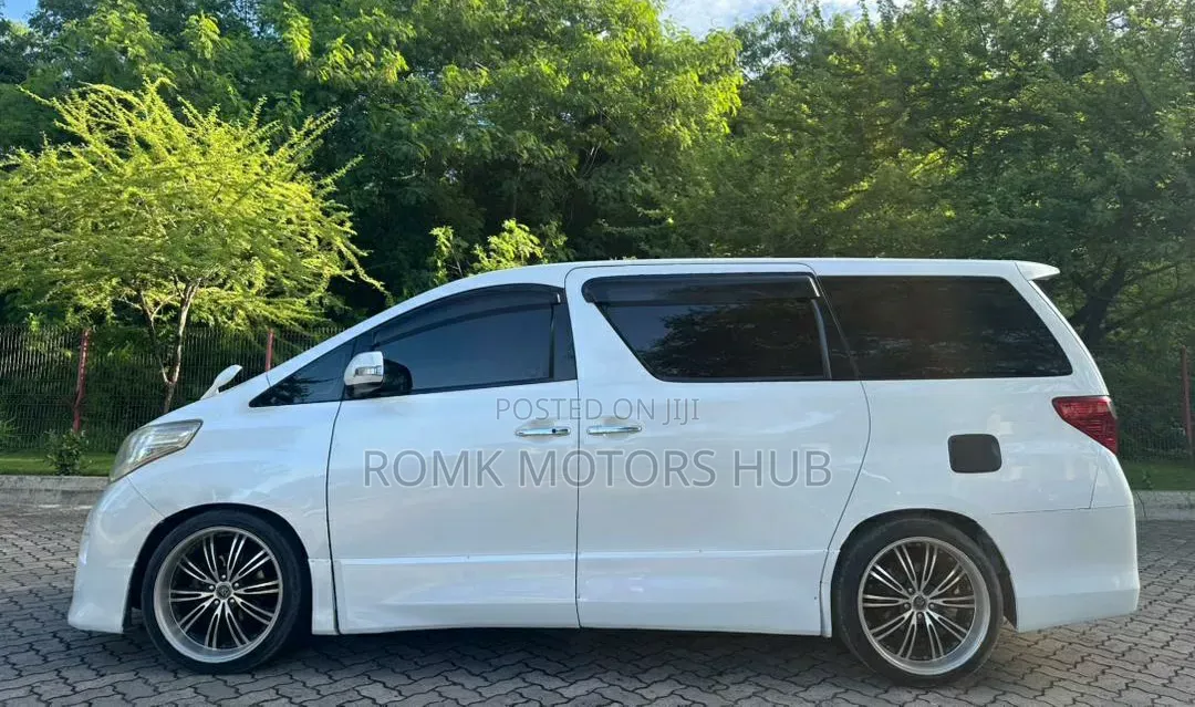 Toyota Alphard 2008 White