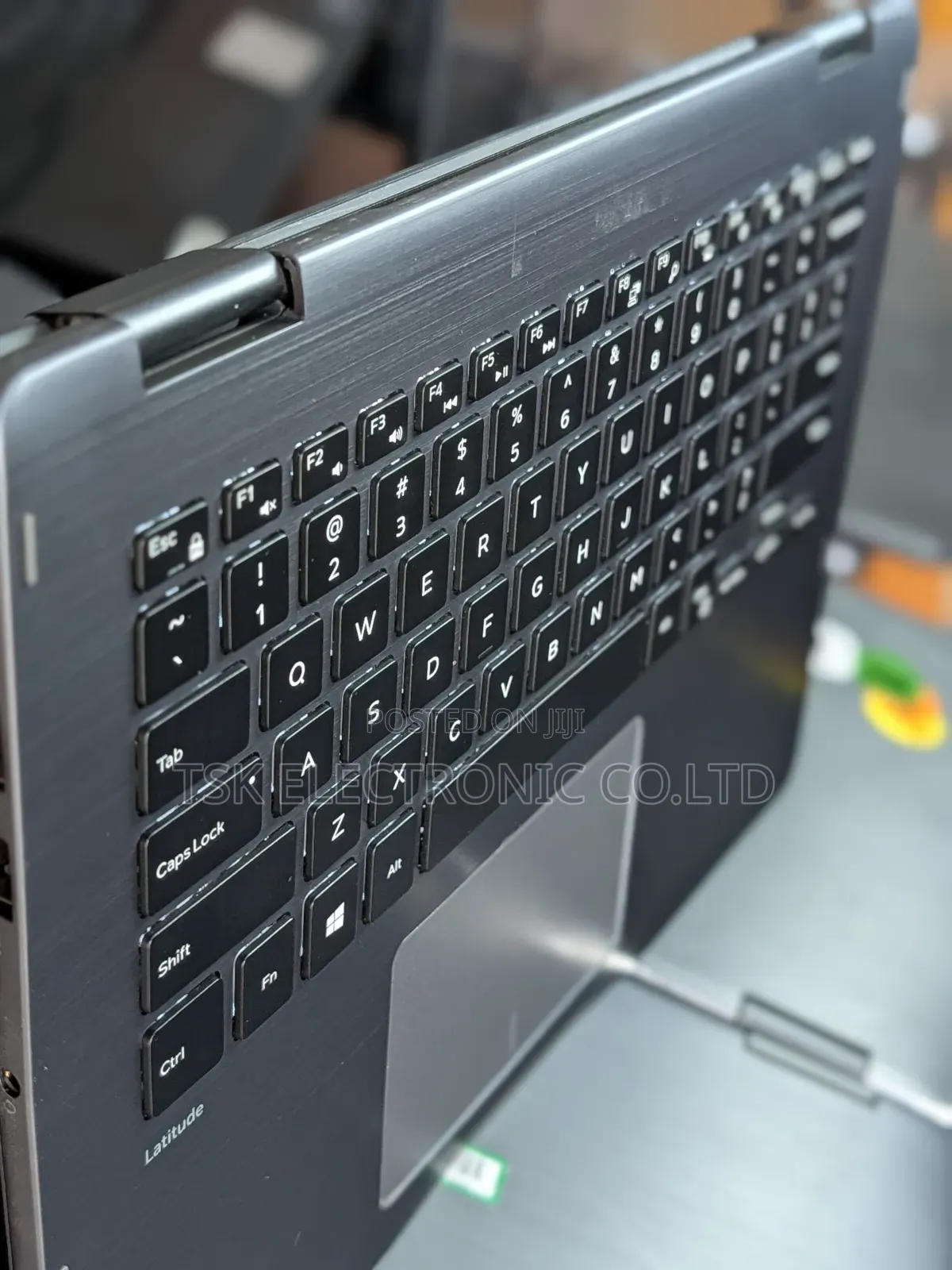 Laptop Dell Latitude 13 3379 8GB Intel Core i3 SSD 256GB