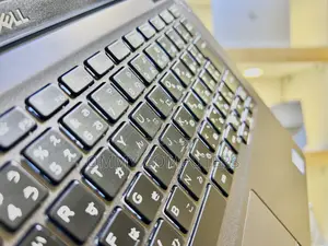 Laptop Dell Latitude 5300 4GB Intel Core i3 SSD 128GB