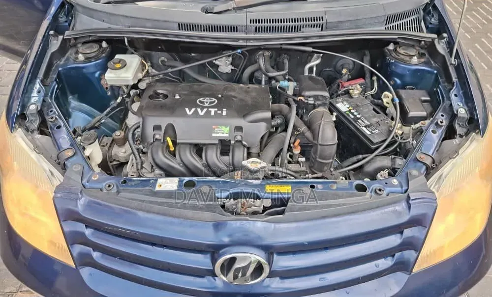 Toyota IST 2005 Blue