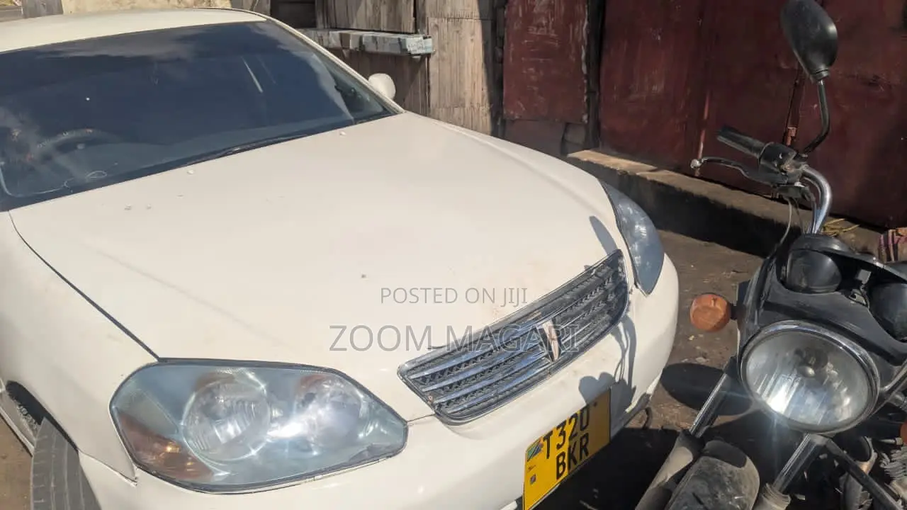 Toyota Mark II 2001 White