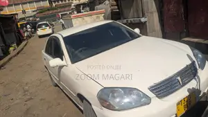 Toyota Mark II 2001 White