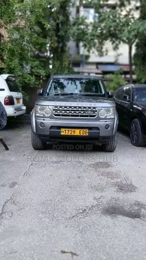 Land Rover Discovery 2014 Silver