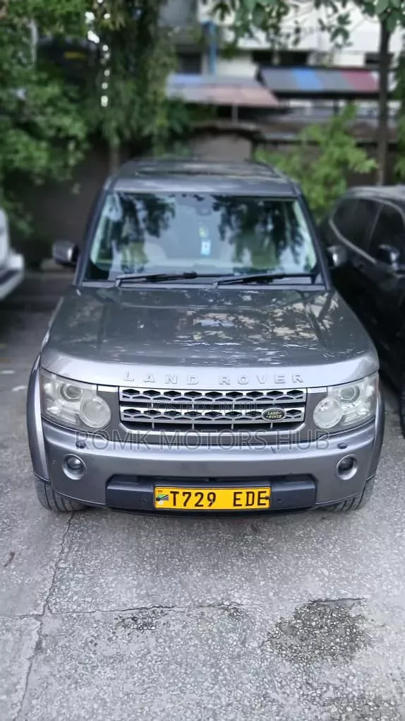 Land Rover Discovery 2014 Silver