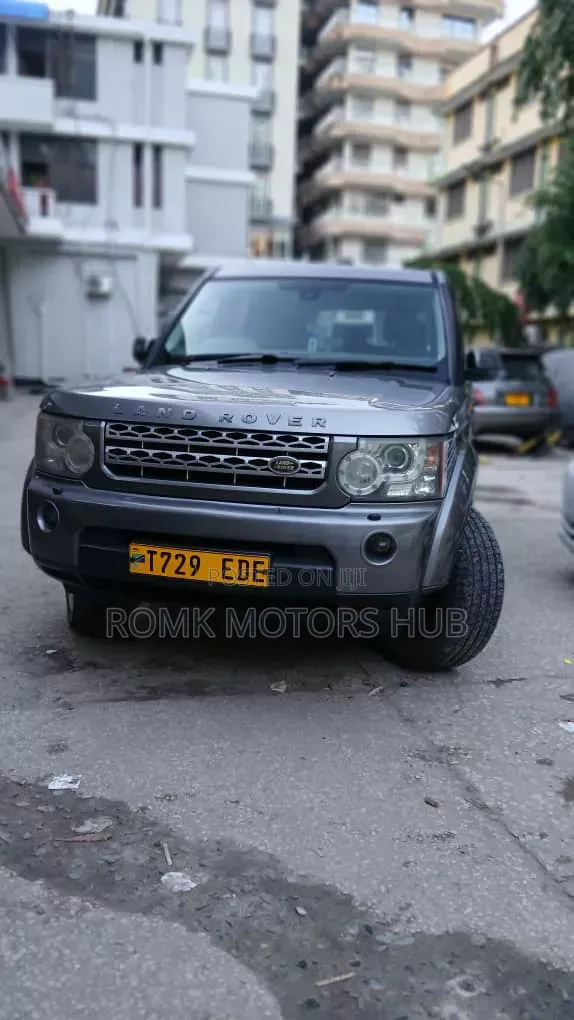 Land Rover Discovery 2014 Silver