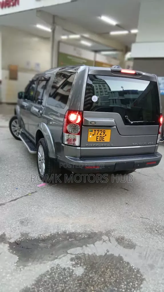 Land Rover Discovery 2014 Silver
