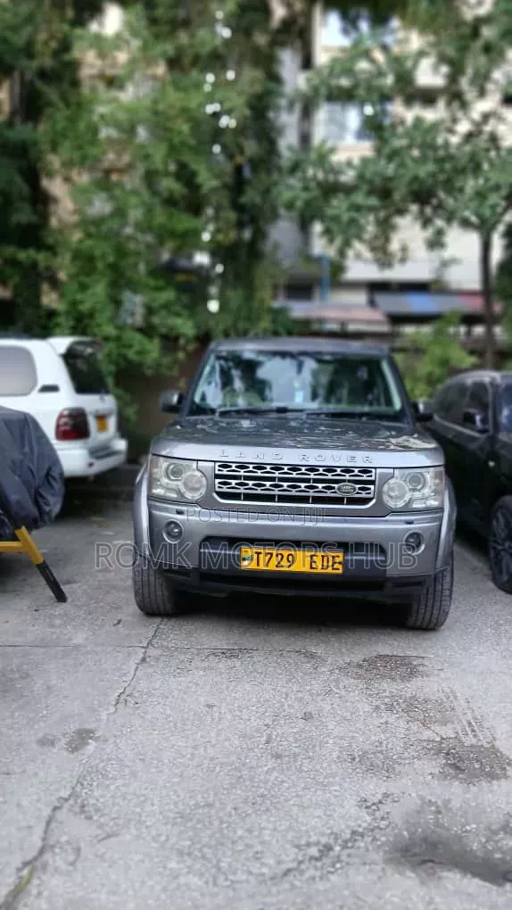 Land Rover Discovery 2014 Silver
