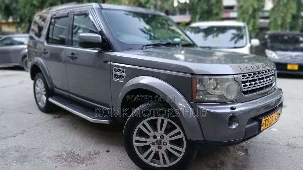 Land Rover Discovery 2014 Silver