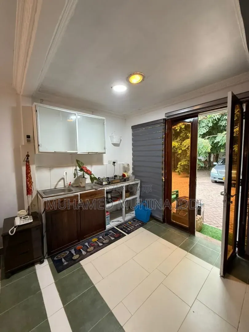 Furnished 1bdrm Apartment in Oysterbey for rent