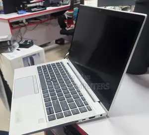Laptop HP EliteBook 845 G8 16GB AMD Ryzen 5 SSD 256GB