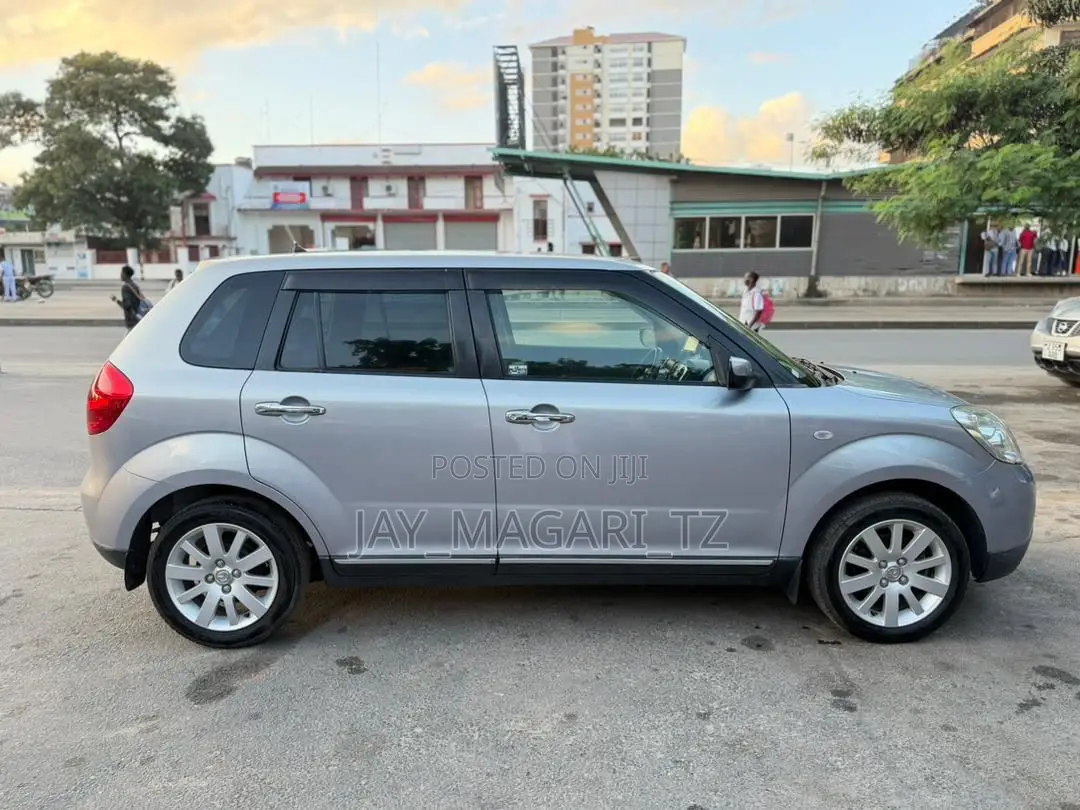 Mazda Verisa 2004 Gray