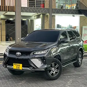 Toyota Fortuner 2.7 AWD 2018 Gray