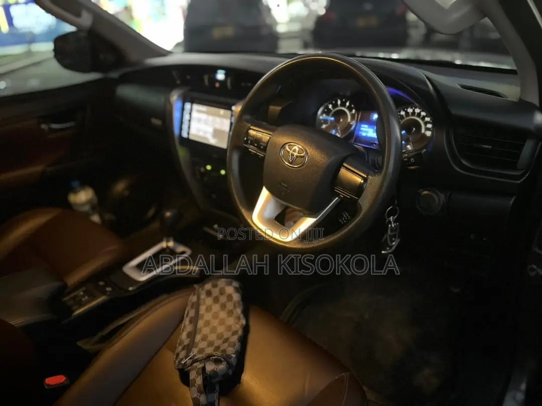Toyota Fortuner 2.7 AWD 2018 Gray