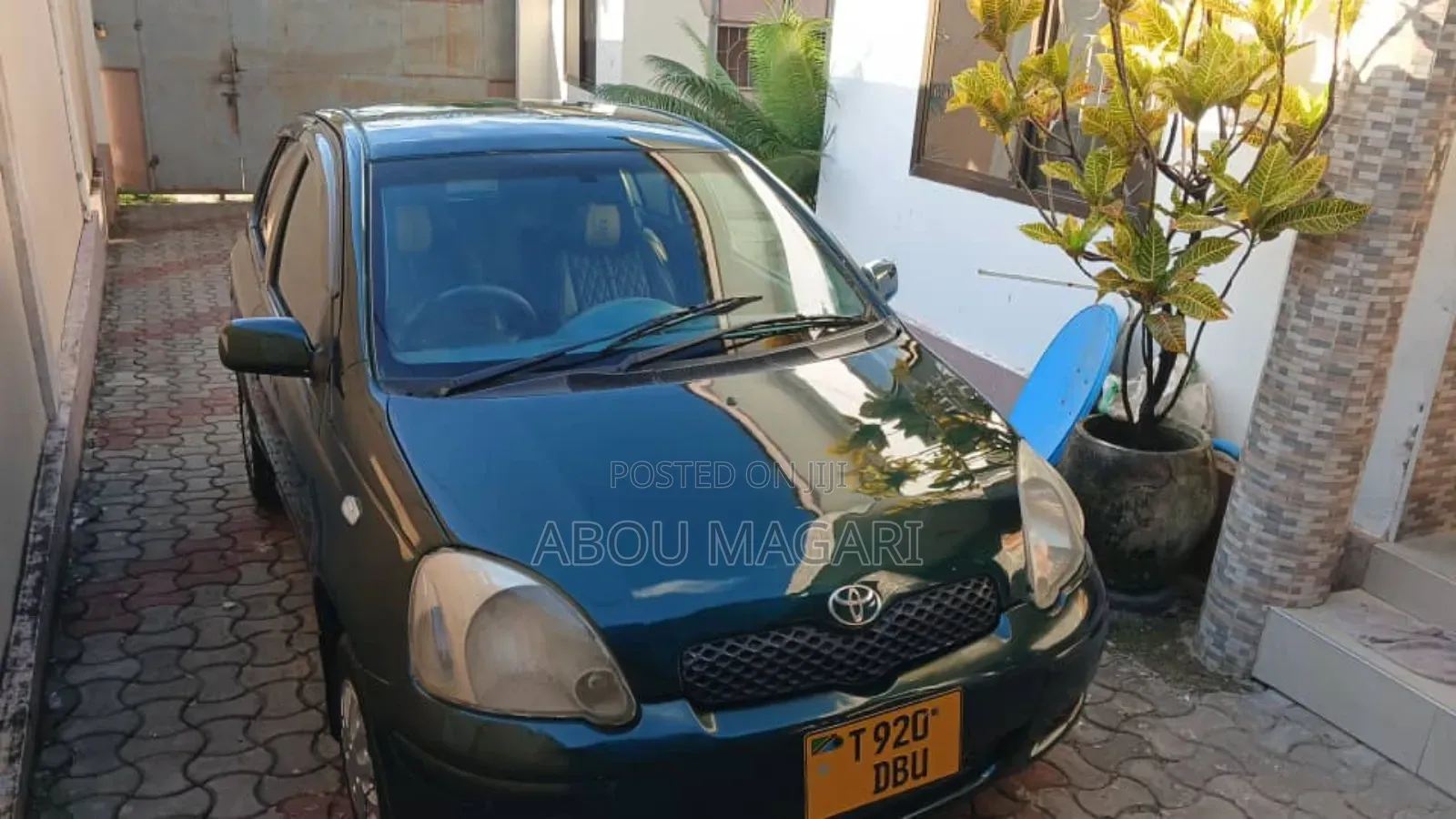 Toyota Vitz 1.0 FWD 5dr 2002 Green