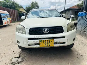 Toyota RAV4 2006 White