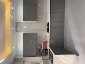 3bdrm Apartment in Alrais Tower, Kariakoo for rent