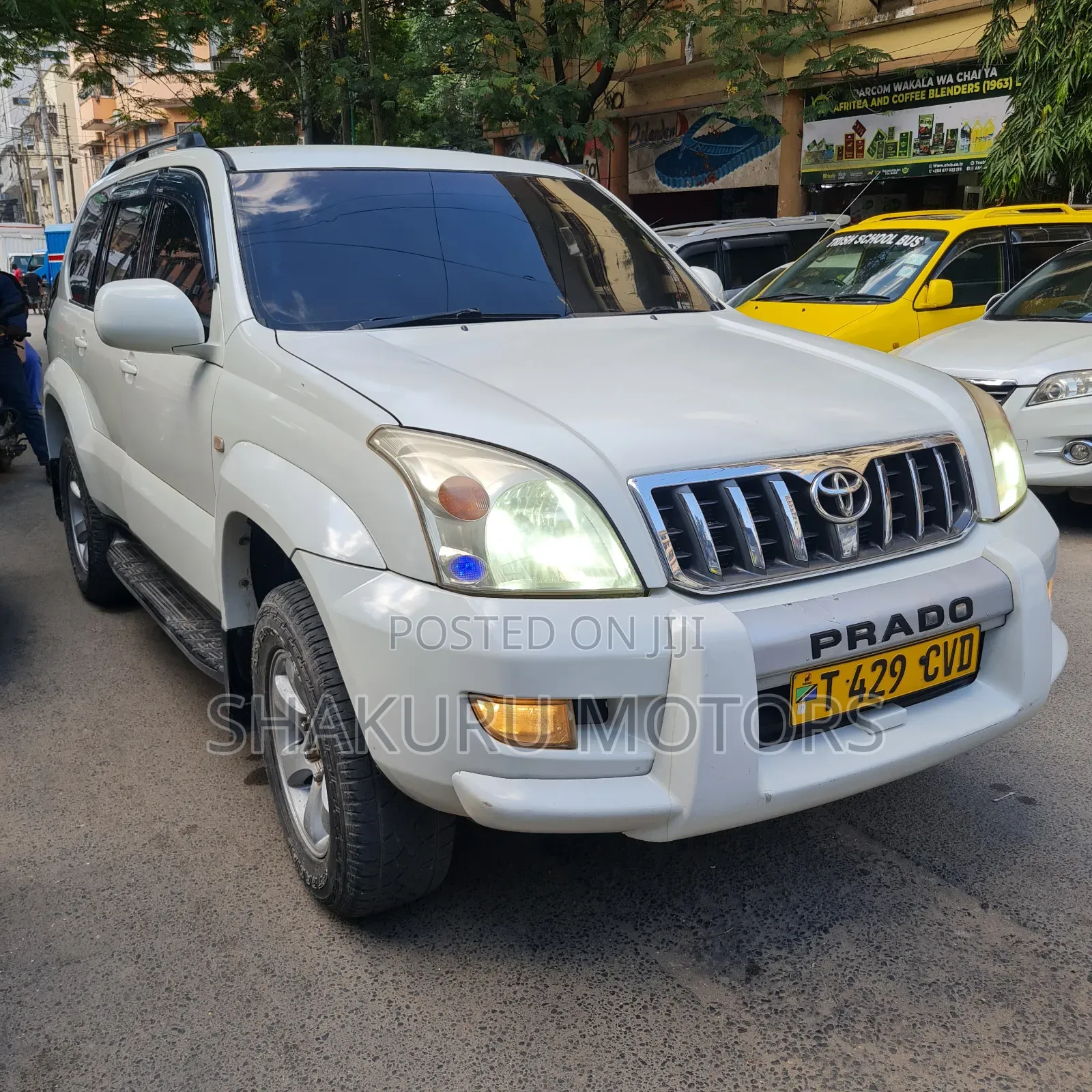 Toyota Land Cruiser Prado 2005 White