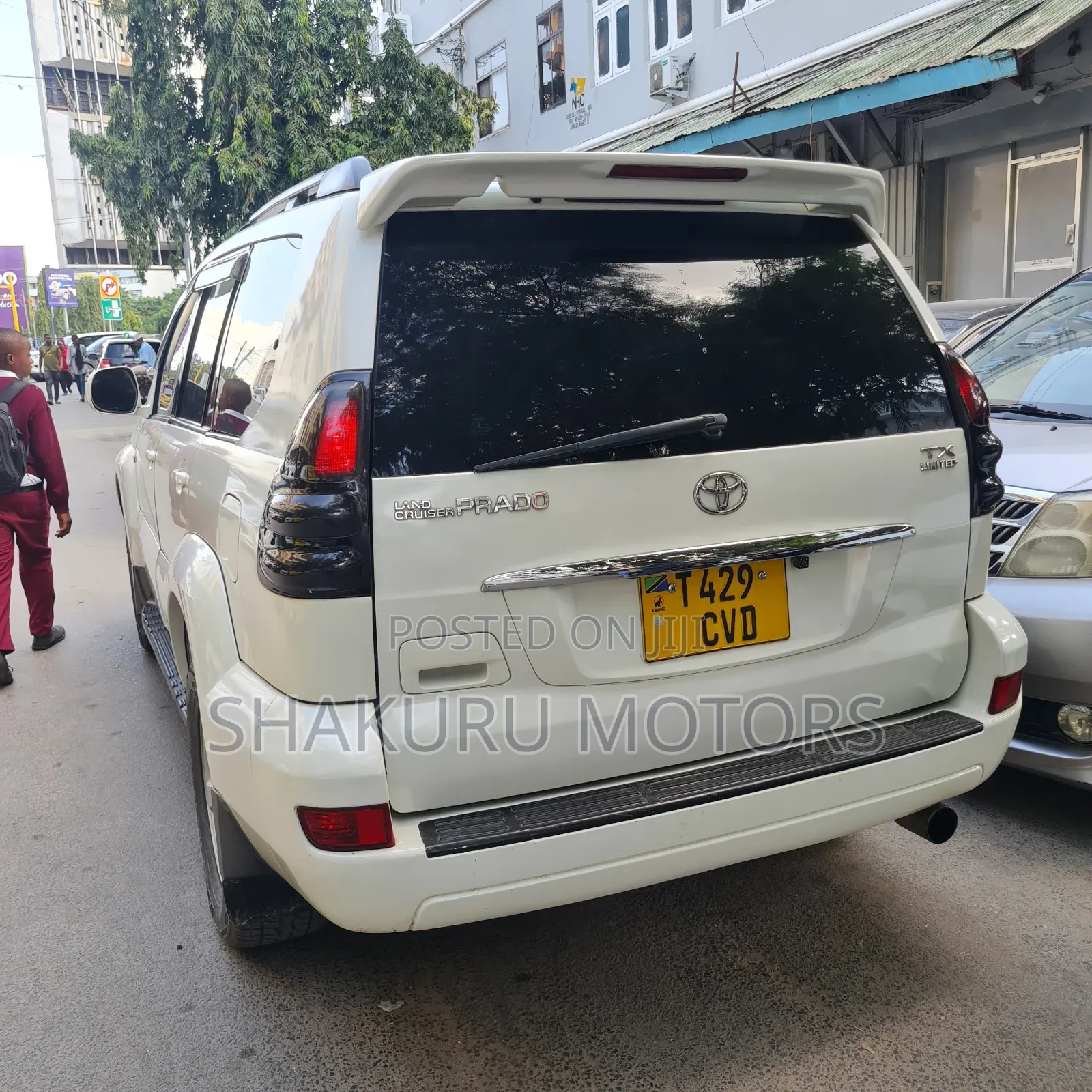 Toyota Land Cruiser Prado 2005 White