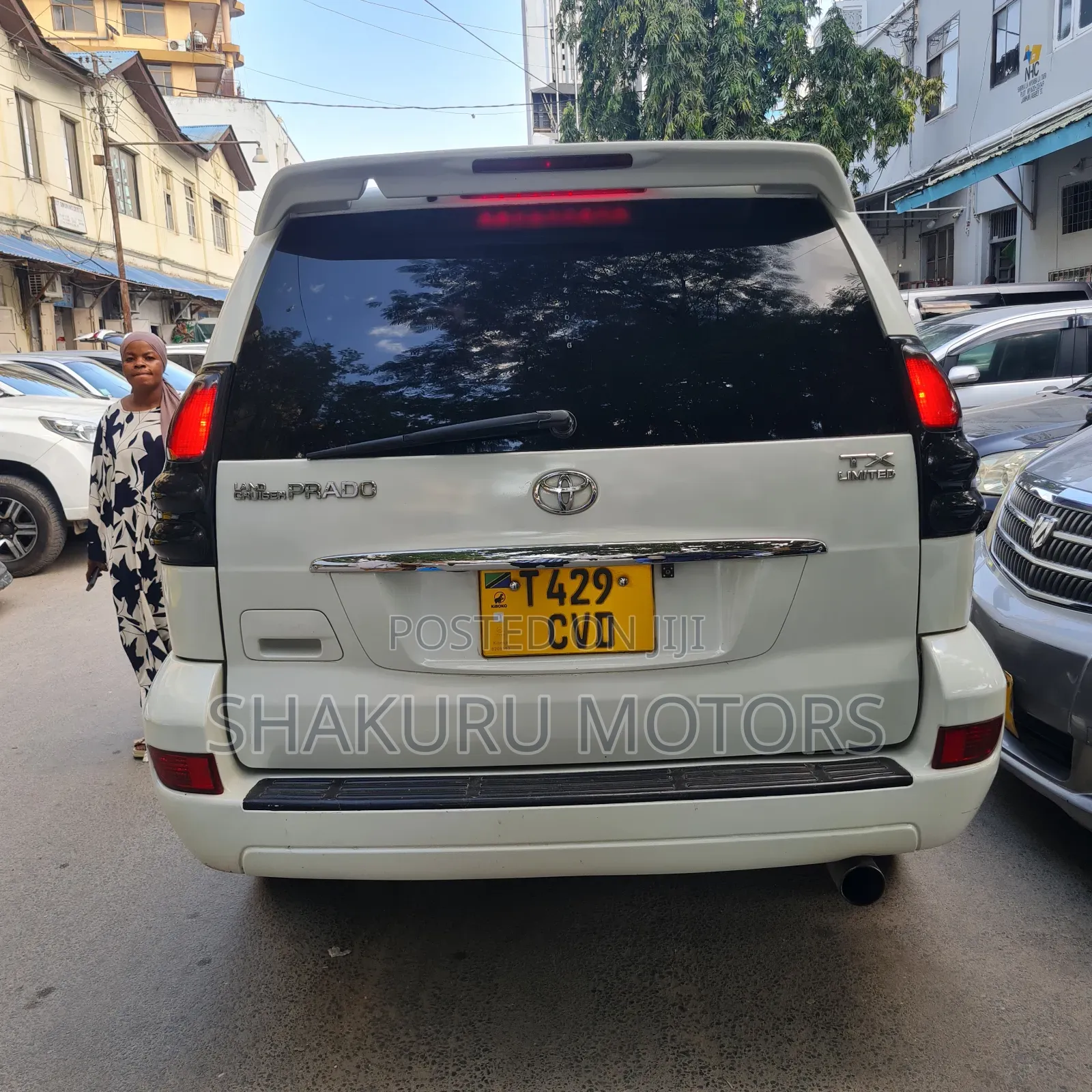 Toyota Land Cruiser Prado 2005 White