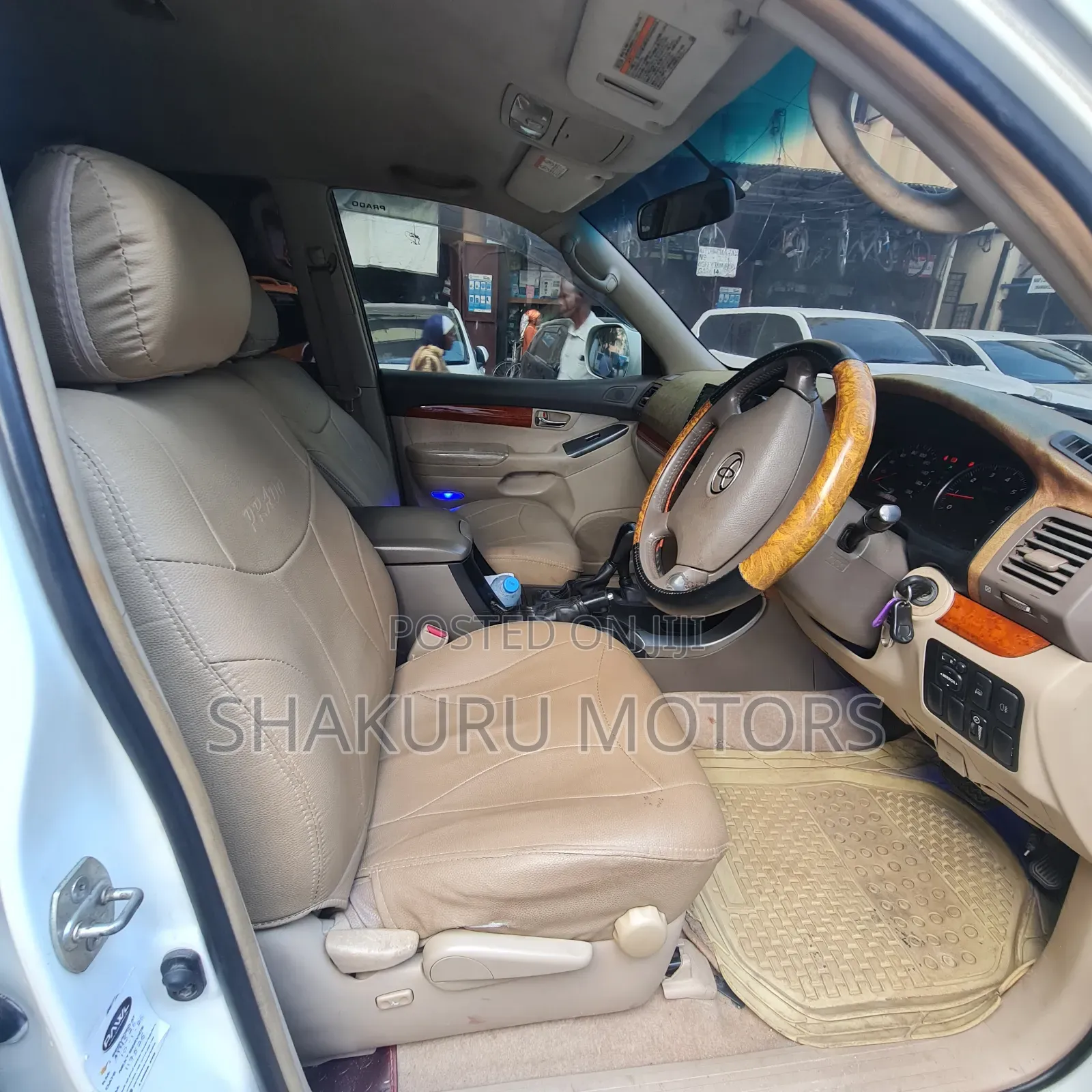 Toyota Land Cruiser Prado 2005 White