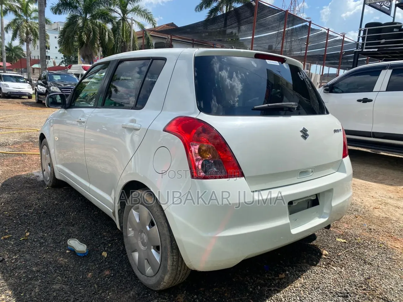 Suzuki Swift 2009 White