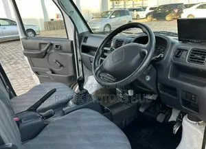 Suzuki Carry Truck 2014 White